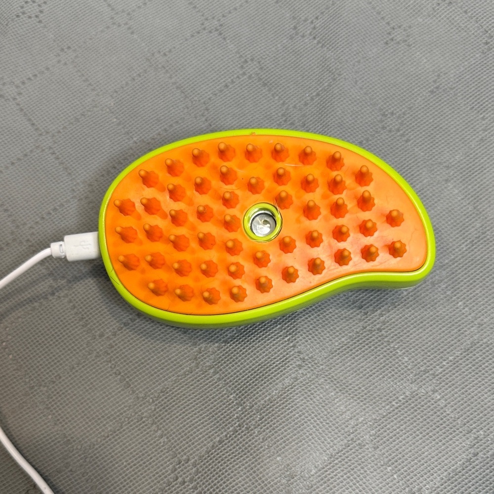 Vibrant Lime Green USB Cat Grooming Steamer Remove Excess Cat Hair with Ease - Picture 4 of 8